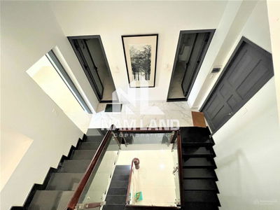 Nguyen Hoang Street, Vietnam  Nguyen Hoang Street, Vietnam