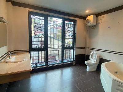 Dong Me Street, Vietnam Dong Me Street, Vietnam