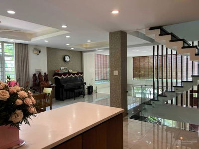 Truong Van Bang Street, Vietnam Truong Van Bang Street, Vietnam