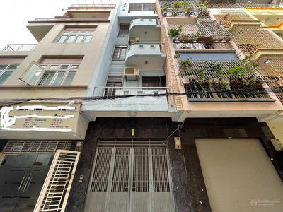 Nguyen Canh Di Street, Vietnam Nguyen Canh Di Street, Vietnam