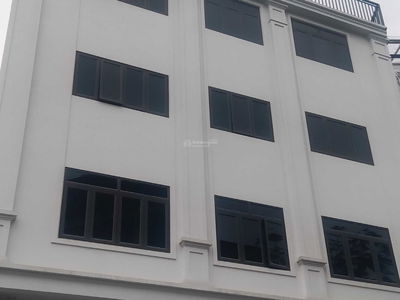 Lac Long Quan Street, Vietnam Lac Long Quan Street, Vietnam