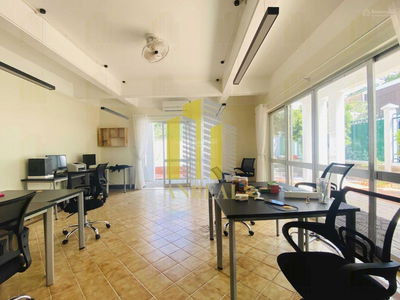 Tran Nao Street, Vietnam  Tran Nao Street, Vietnam