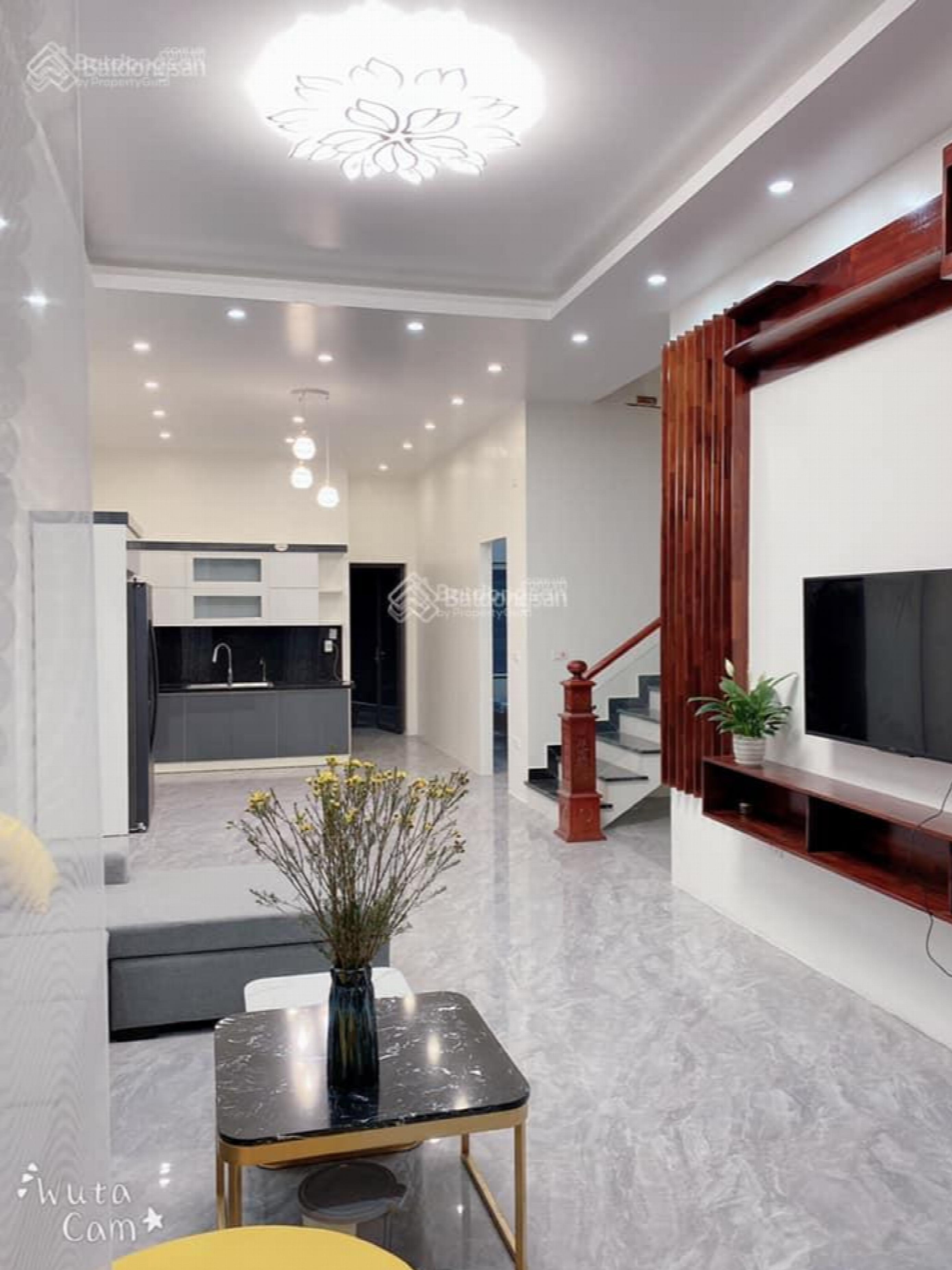 Hoang Hoa Tham Street, Vietnam Hoang Hoa Tham Street, Vietnam