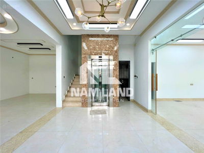 Luong Dinh Cua Street, Vietnam  Luong Dinh Cua Street, Vietnam