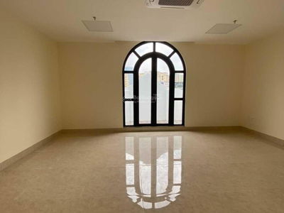 Le Duc Tho Street, Vietnam Le Duc Tho Street, Vietnam