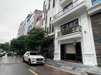 Le Duc Tho Street, Vietnam Le Duc Tho Street, Vietnam