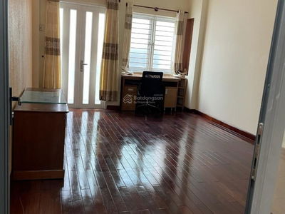 Nguyen Thai Son Street, Vietnam Nguyen Thai Son Street, Vietnam