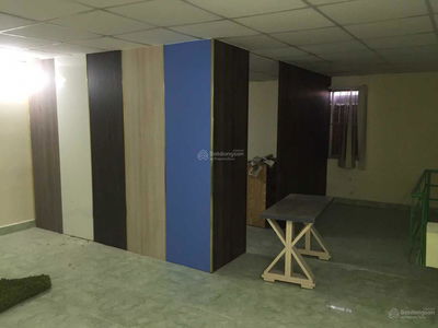 Pham Hung Street, Vietnam Pham Hung Street, Vietnam