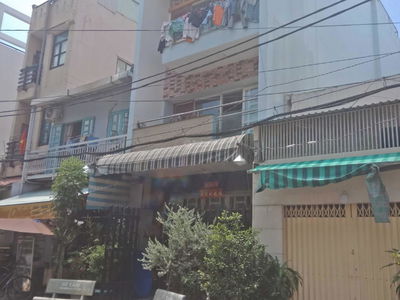 Lac Long Quan Street, Vietnam  Lac Long Quan Street, Vietnam