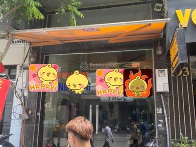 Nguyen Chi Thanh Street, Vietnam Nguyen Chi Thanh Street, Vietnam