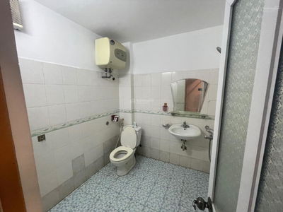 Kim Nguu Street, Vietnam  Kim Nguu Street, Vietnam