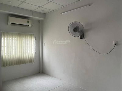 Nguyen Hong Dao Street, Vietnam Nguyen Hong Dao Street, Vietnam