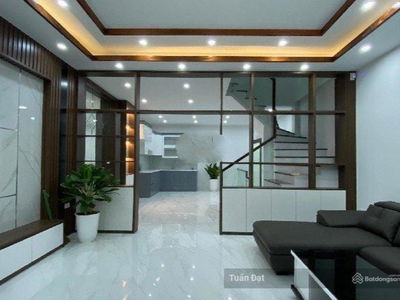 Nguyen Chi Thanh Street, Vietnam Nguyen Chi Thanh Street, Vietnam