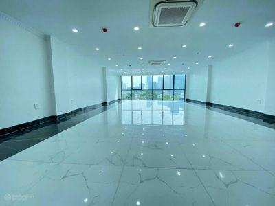 Khuc Thua Du Street, Vietnam Khuc Thua Du Street, Vietnam