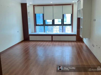 Nguyen Chanh Street, Vietnam Nguyen Chanh Street, Vietnam