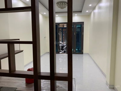 Ngoc Thuy Street, Vietnam  Ngoc Thuy Street, Vietnam