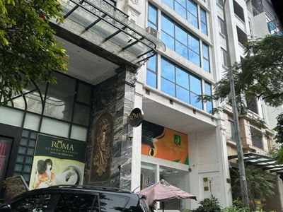 Tran Quy Kien Street, Vietnam Tran Quy Kien Street, Vietnam