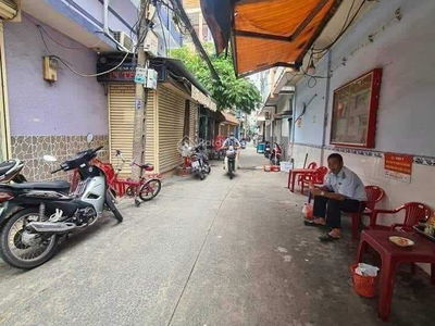 Nguyen Thi Tan Street, Vietnam  Nguyen Thi Tan Street, Vietnam