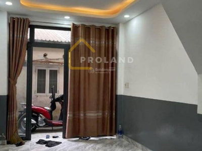 Le Thi Rieng Street, Vietnam Le Thi Rieng Street, Vietnam