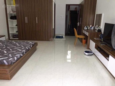 Nguyen Tat Thanh Street, Vietnam Nguyen Tat Thanh Street, Vietnam