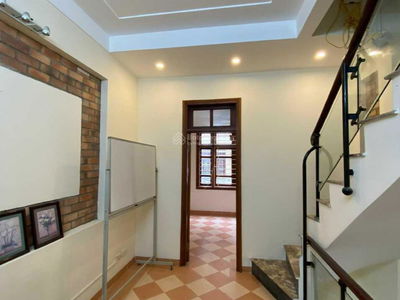 Le Van Luong Street, Vietnam Le Van Luong Street, Vietnam