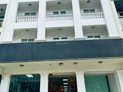 Nguyen Van Troi Street Nguyen Van Troi Street