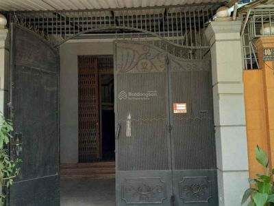 Le Duc Tho Street, Vietnam Le Duc Tho Street, Vietnam