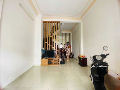 Street 1, Vietnam  Street 1, Vietnam