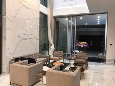 Doi Can Street, Vietnam Doi Can Street, Vietnam