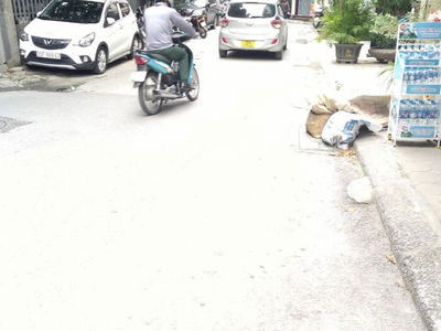 Nguyen Khanh Toan Street, Vietnam Nguyen Khanh Toan Street, Vietnam