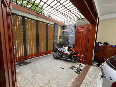 Lien Phuong Street, Vietnam Lien Phuong Street, Vietnam