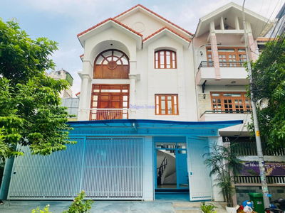 Tran Nao Street, Vietnam  Tran Nao Street, Vietnam