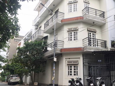 Le Duc Tho Street, Vietnam Le Duc Tho Street, Vietnam