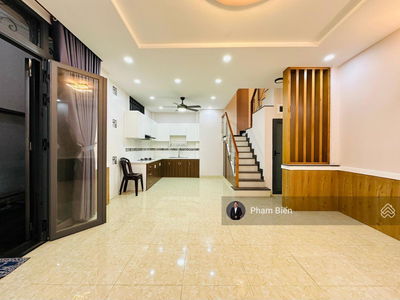 Nguyen Thai Son Street, Vietnam Nguyen Thai Son Street, Vietnam