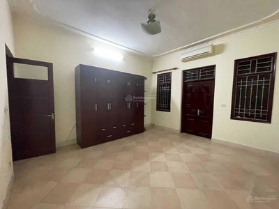 Nguyen Van Troi Street, Vietnam Nguyen Van Troi Street, Vietnam