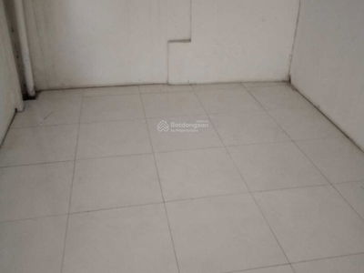 Doan Van Bo Street, Vietnam  Doan Van Bo Street, Vietnam