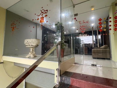 Nguyen Van Huyen Street, Vietnam Nguyen Van Huyen Street, Vietnam