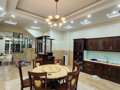 Hoang Van Thu Street, Vietnam Hoang Van Thu Street, Vietnam