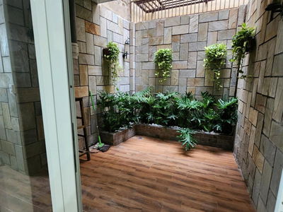 Hoang Van Thu Street, Vietnam Hoang Van Thu Street, Vietnam