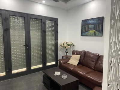 Ngoc Thuy Street, Vietnam  Ngoc Thuy Street, Vietnam