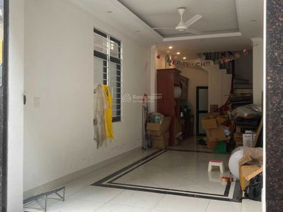 Bat Khoi Street, Vietnam  Bat Khoi Street, Vietnam