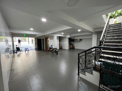 Him Lam Kenh Te, Vietnam  Him Lam Kenh Te, Vietnam