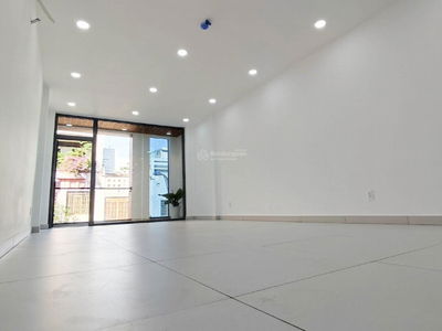 Cao Thang Street, Vietnam Cao Thang Street, Vietnam