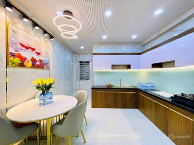 Le Duc Tho Street, Vietnam Le Duc Tho Street, Vietnam