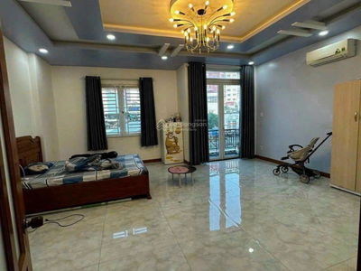 Le Duc Tho Street, Vietnam Le Duc Tho Street, Vietnam