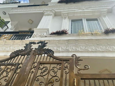 Le Duc Tho Street, Vietnam Le Duc Tho Street, Vietnam