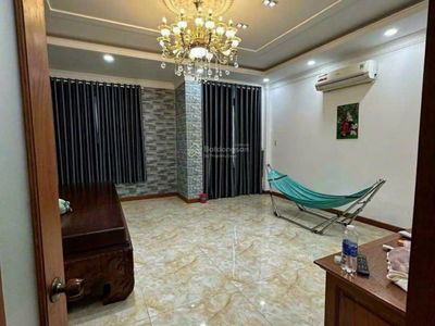 Le Duc Tho Street, Vietnam Le Duc Tho Street, Vietnam