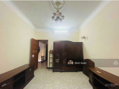 Vuong Thua Vu Street, Vietnam Vuong Thua Vu Street, Vietnam