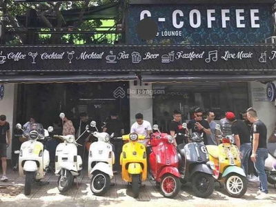 Phan Xich Long Street, Vietnam Phan Xich Long Street, Vietnam