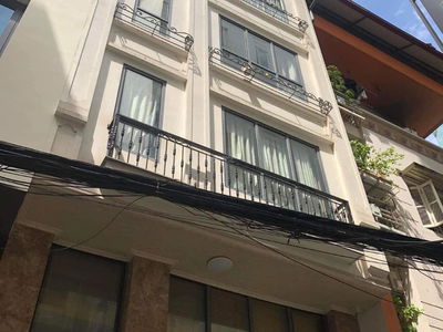 Nguyen Hong Street, Vietnam Nguyen Hong Street, Vietnam